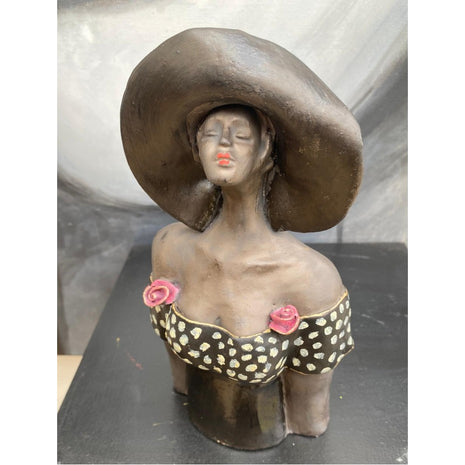 Borstbeeld incl. sokkel - Keramisch Beeldje - Bernadette te Wierik