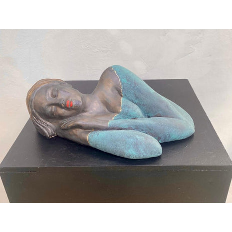 Keramisch Beeld “A Sleeping Woman” - Keramisch beeldje - 22×12×8 cm