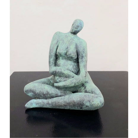 Keramisch Zwangerschapsbeeldje In Verwachting Bronsgroen Handgemaakt Uniek Kraamcadeau