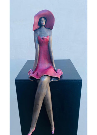 Zittende Vrouw van Keramiek - Roze - "Aandachtig" - Keramische Kunst - 47 cm