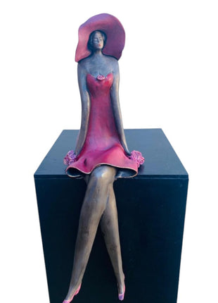 Zittende Vrouw van Keramiek - Roze - "Aandachtig" - Keramische Kunst - 47 cm