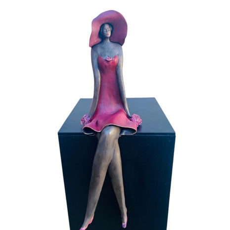 Zittende Vrouw van Keramiek - Roze - "Aandachtig" - Keramische Kunst - 47 cm