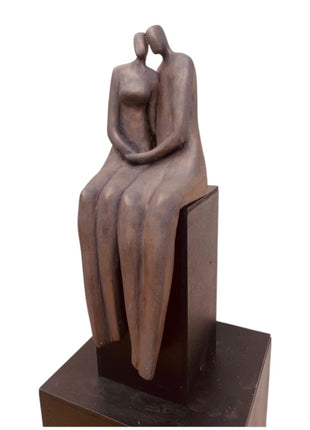 Gevoelens incl. houten sokkel - Verliefd - Keramiek Beeld - Keramisch - Bernadette te Wierik