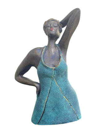 I'ts me - Beeldje van Keramiek Brons Groen - Staand Beeldje - Vrouwenfiguur - Bernadette te Wierik