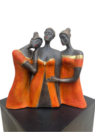 Soulmates - Beeld Keramiek Oranje - 3 Vrouwen - Keramisch Beeld - Bernadette te Wierik