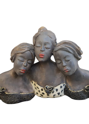 Enjoying - Beeldje van Keramiek - Drie Vrouwen - Keramisch Beeld - Bernadette te Wierik